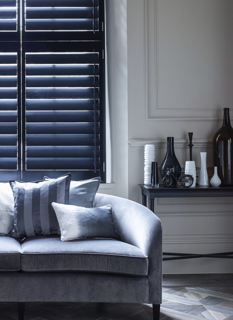 Which shutter slat size should I choose for my window? 