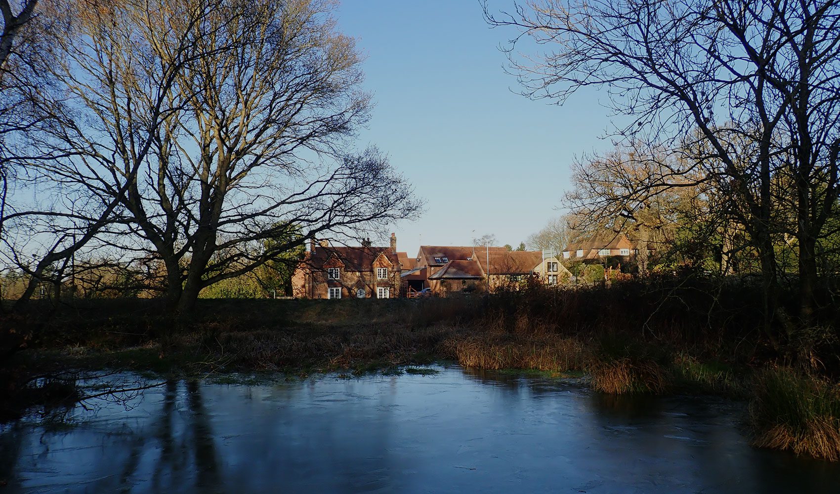 Homes in Hertfordshire next to a river